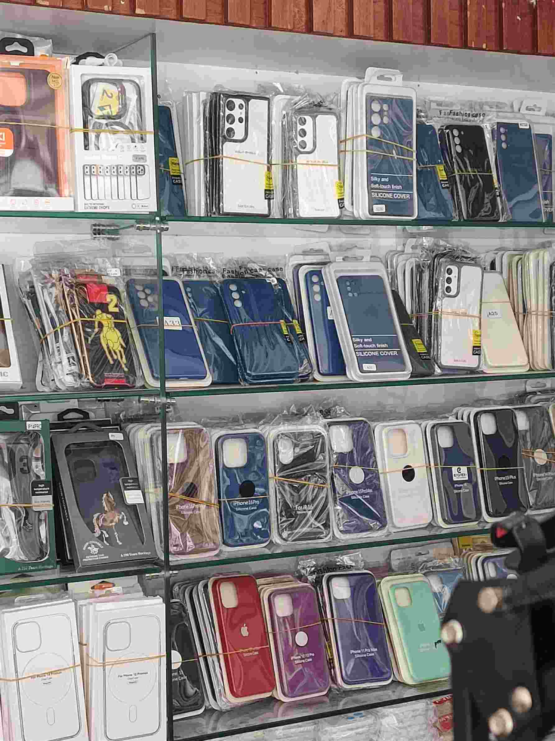 UAE Mobile